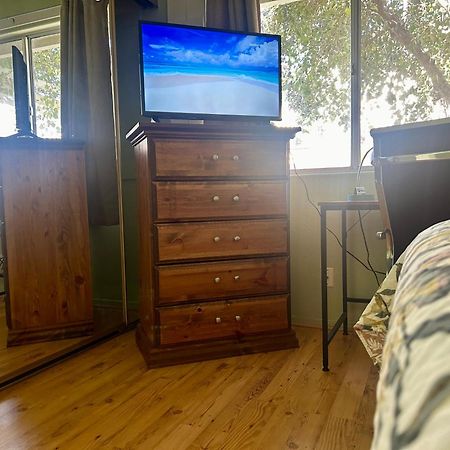Vineyard Vista Suite With Tv And Private Bathroom Хемет Экстерьер фото